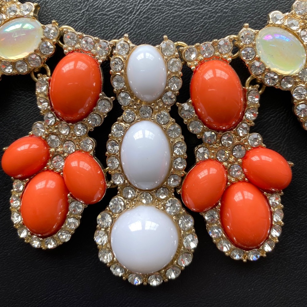 Statement necklace - Picture 3 of 3